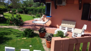 Гостиница 2 bedrooms appartement with enclosed garden at Case Peschiera lu Fraili 2 km away from the beach   Лу Импосту
